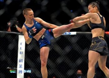 Hasil UFC 261: Tendangan Kaki Kiri Namajunas Jadikannya Juara Dunia