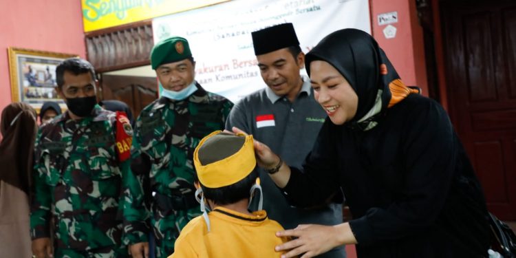 Sambut Puasa 2021, Yunita Lestari Santuni Anak Yatim