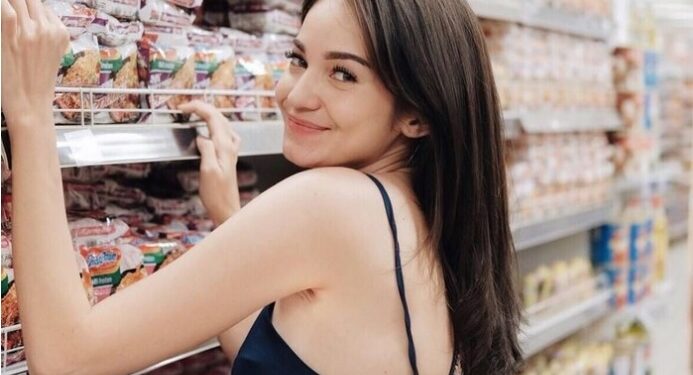 Enzy Storia Ancam Laporkan Oknum Yang Gunakan Fotonya Bahan Fantasi