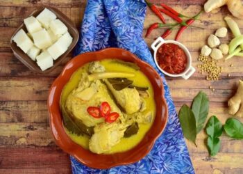 Resep Opor Ayam Kuning Spesial Untuk Lebaran, Berikut Bahan dan Cara Membuatnya