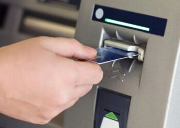 Simak Caranya Agar Tidak Menjadi Korban Skimming ATM