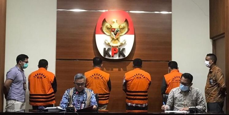 Empat Mantan Anggota DPRD Jambi Jadi Tersangka Suap - Ditri News