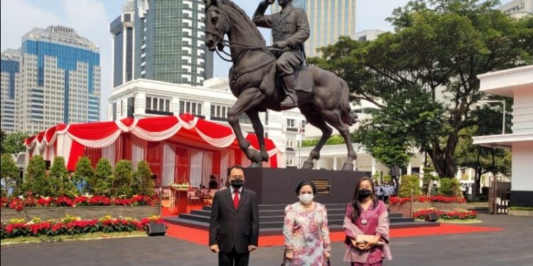 Patung Bung Karno Diresmikan Bertepatan Dengan Hari Kelahirannya ke-120 Tahun