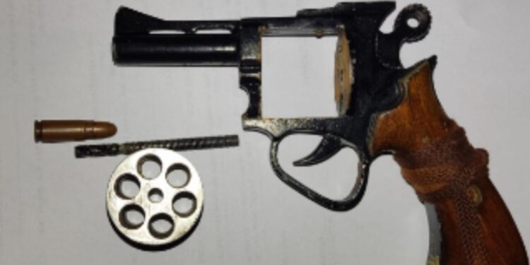 Bawa Senpi Ilegal ke Warung Makan, Residivis Perampokan Ditangkap Polisi