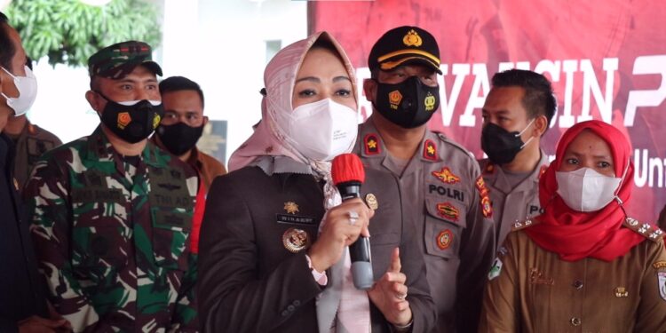 Ingat, Jangan Pergi ke Pesta Atau Tempat Hiburan Jika Tidak Mendesak