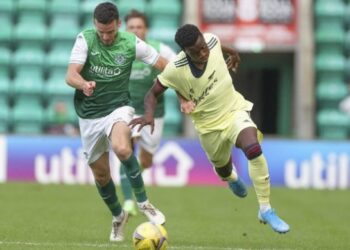 Laga Uji Coba, Arsenal Dipermalukan