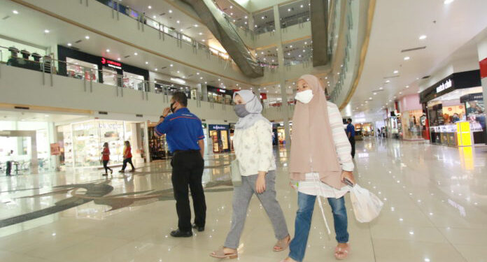 PPKM Level 4 Diperpanjang Hingga 16 Agustus, Mall Mulai Dibuka Ini Syaratnya