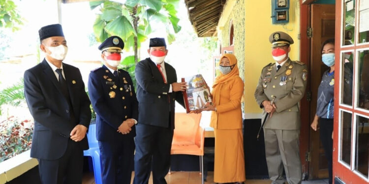 Lima Veteran di Tulang Bawang Terima Tali Asih Pada Hari Kemerdekaan Indonesia