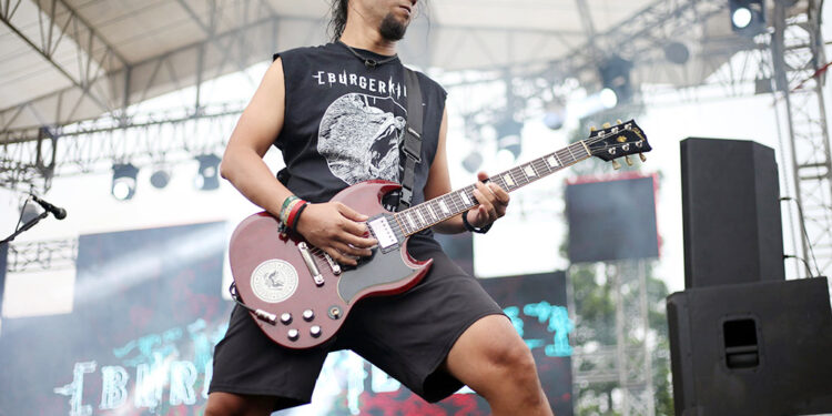 Eben Burgerkill Tutup Usia, Simak Perjalanan Kariernya