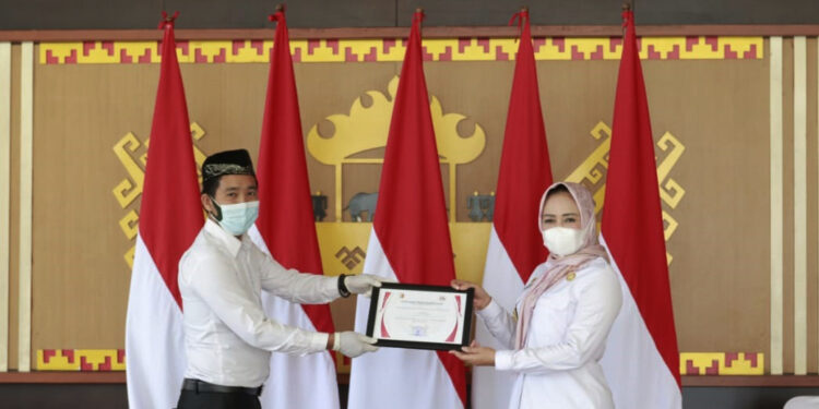 Winarti Akan Menaikkan Insentif Guru Honorer Tahun Depan