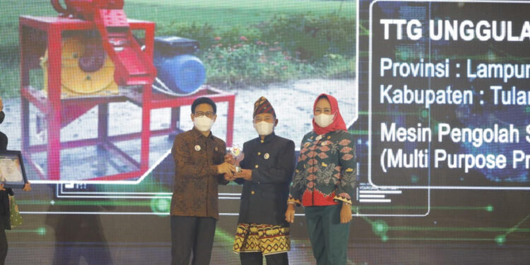 Lesung Milenium Sabet Juara Tiga Lomba TTGU Nasional Ke XXII, Winarti: Buah Manis Karya Petani