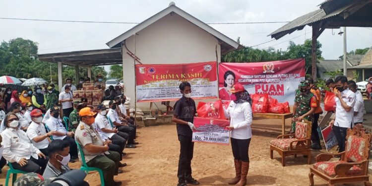 Winarti Gelontorkan Rp 190 Juta Untuk Korban Angin Puting Beliung