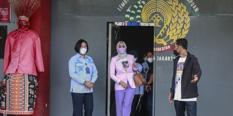 Ini Kasus Yang Menjerat Angelina Sondakh