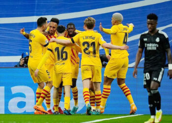 Duel El Clasico, Barcelona Pesta Gol