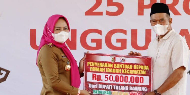 Bupati Winarti Gelontorkan Rp 340 Juta Untuk Tempat Ibadah dan Ponpes