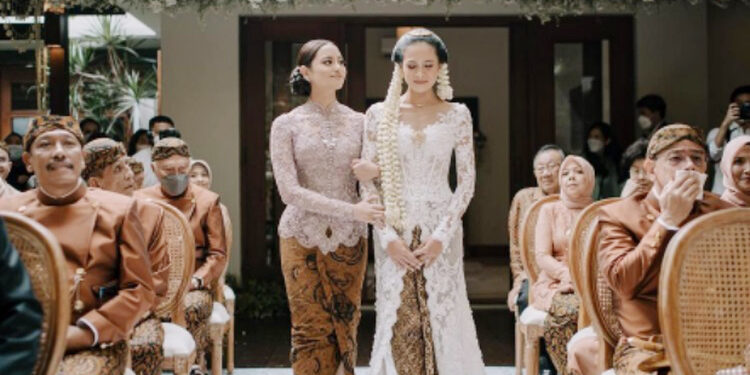 Pengakuan KUA Soal Pernikahan Maudy Ayunda