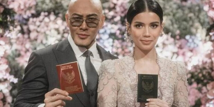 Intip Sumber Kekayaan Deddy Corbuzier dan Istrinya