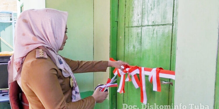 Serahkan Kunci Secara Simbolis, Winarti: Hingga Agustus 2022 sudah 1.477 Unit Rumah Dibedah