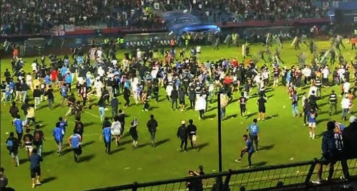 Kronologi Kerusuhan di Stadion Kanjuruhan Yang Tewaskan 127 Orang, 2 Diantaranya Polisi