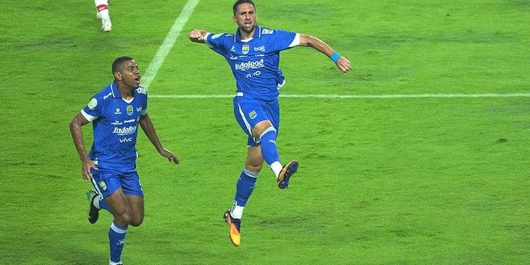 Main Dengan 10 Pemain Sejak Babak Pertama, Persib Bandung Bekuk Persis Solo