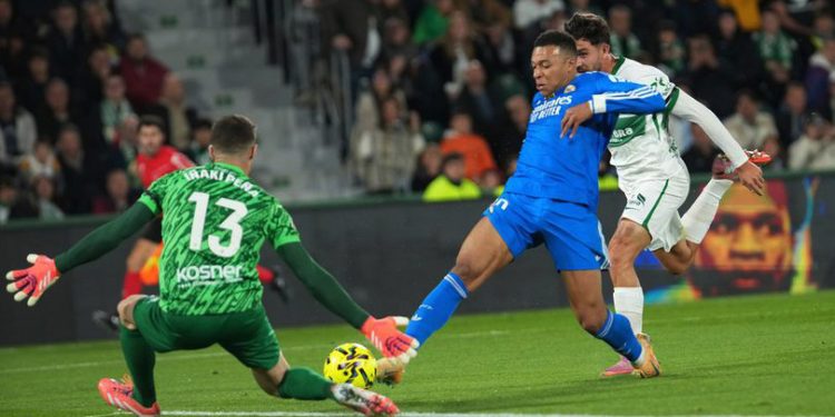 Real Madrid Naik ke Puncak Klasemen Liga Spanyol Usai Ditahan Imbang Elche