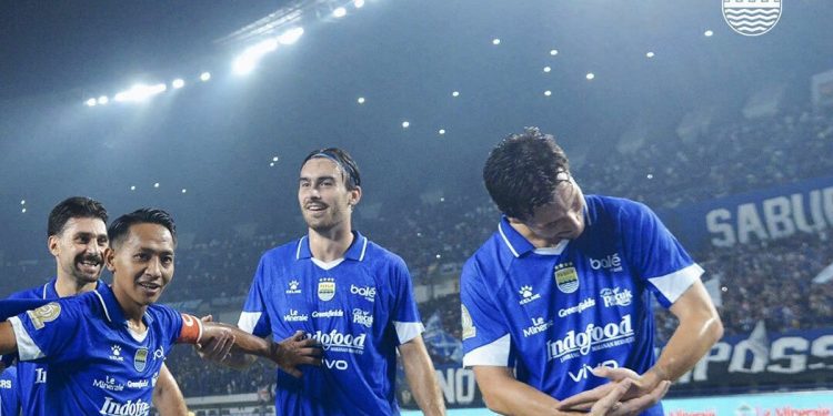 Andrew Jung Cetak Brace Kala Persib Bandung Bungkam Persik Kediri Tanpa Balas