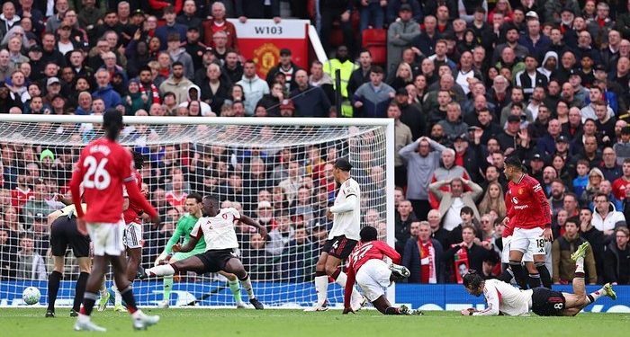Manchester United Amankan Tiga Poin Usai Bungkam Liverpool