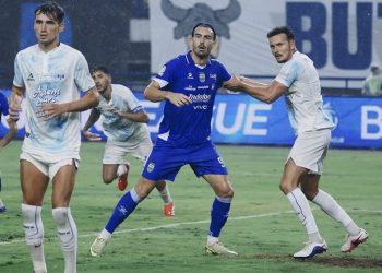 Persib Bandung Makin Kokoh di Puncak Klasemen Super League Usai Bekuk PSIM
